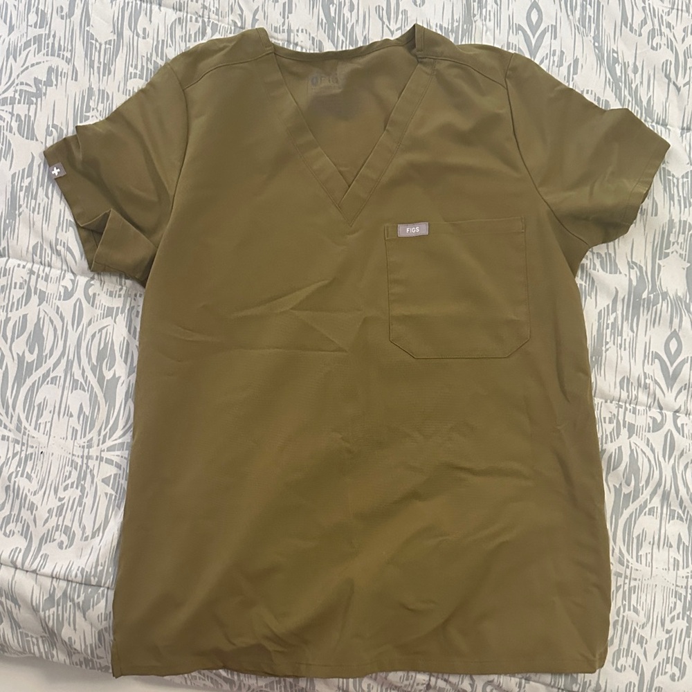 Figs Women’s Olive V-Neck Scrub Top